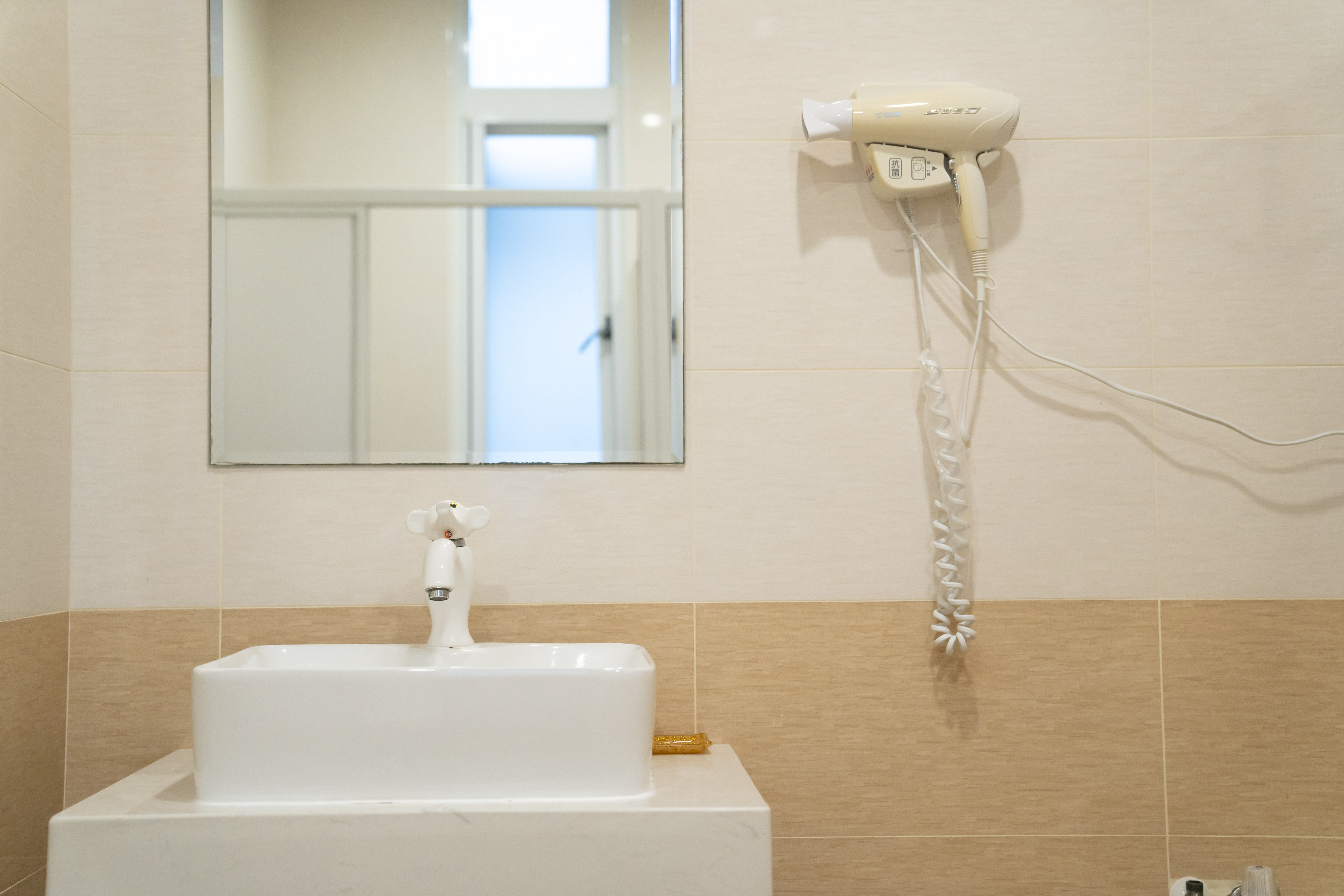 澎湖旅遊-貝殼白雙人房